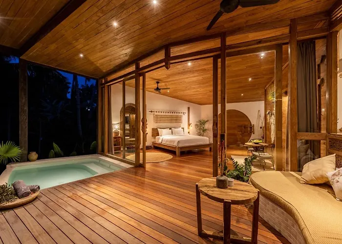 Casa Pohon Villa *