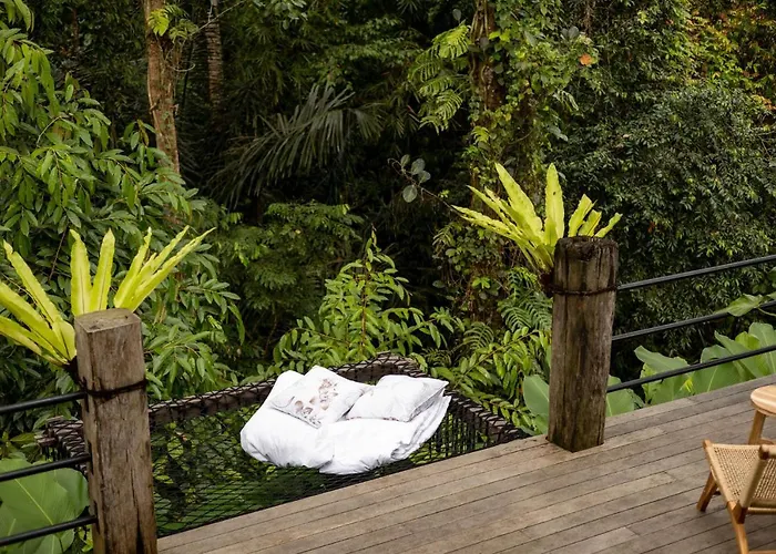 Casa Pohon Villa