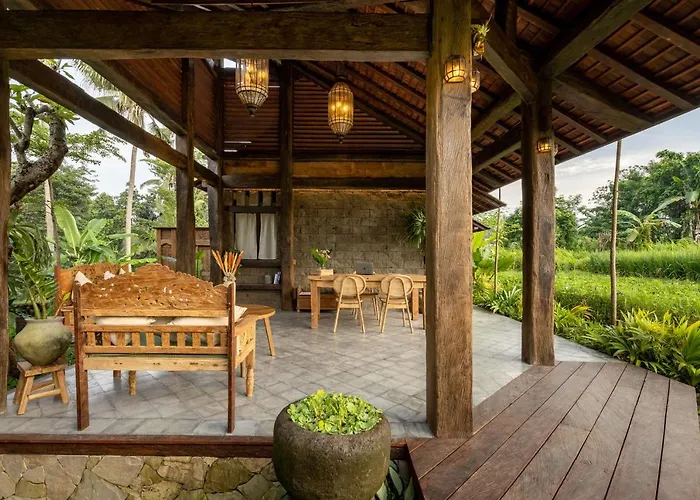 Casa Pohon Villa