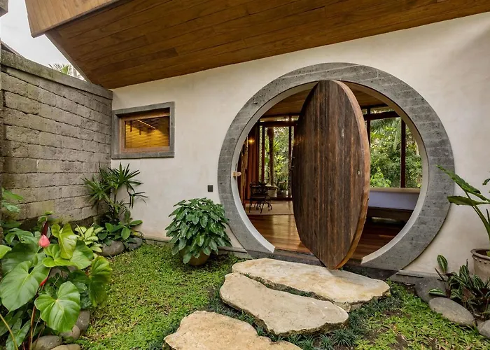 Casa Pohon Villa