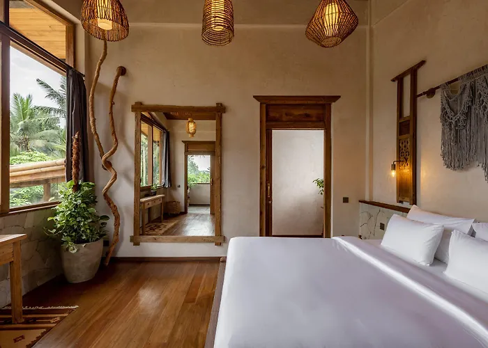 Casa Pohon Villa *