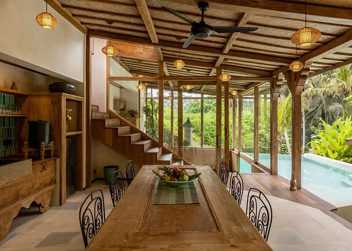 Casa Pohon Villa